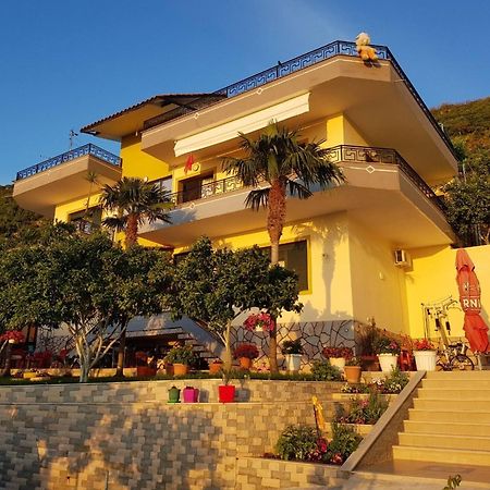 Villa Meminaj Avlonya Dış mekan fotoğraf